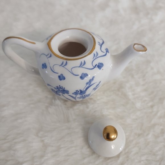 Miniature Tea Set 10 Pieces Blue and White Thailand - Picture 7 of 9